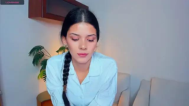 JoCauterucci — look straight at u and wink