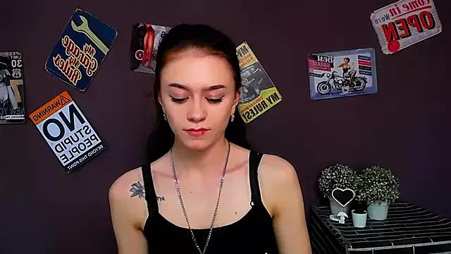 LanaTey on StripChat 