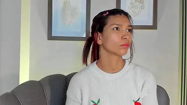 LauraAristizabal — turn on fuck machine