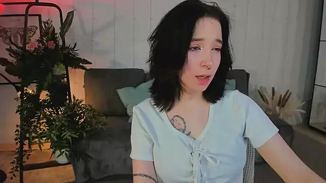 lilithlunna on StripChat 