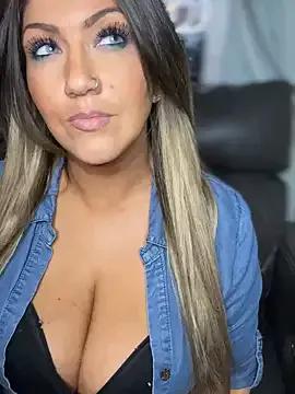 Freechat LittleMissEeve on StripChat