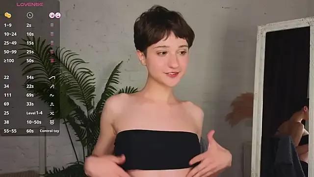 lizzydiz — massage tits + eye contact