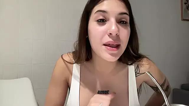 Freechat Lolykush on StripChat