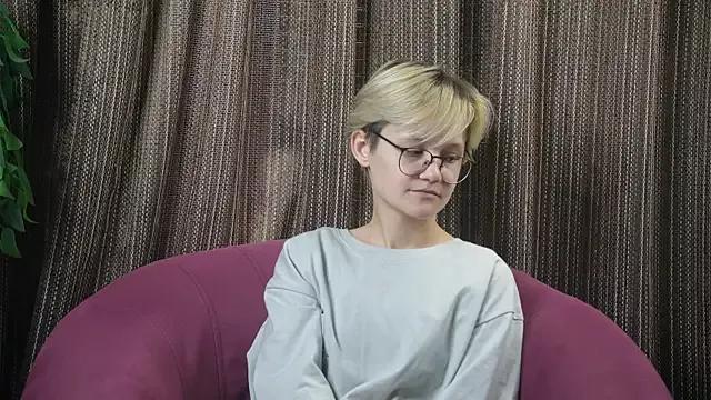MargertDoyen — suck finger and eye contact