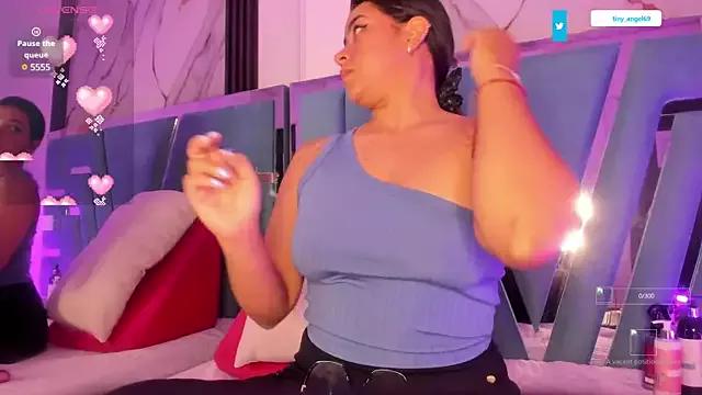 Private miilaklum on StripChat