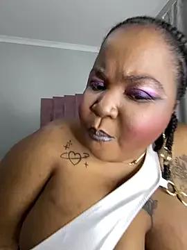 Freechat MissLola27 on StripChat