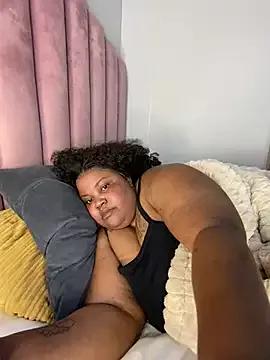 Freechat MissLola27 on StripChat