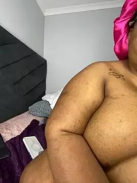 Freechat MissLola27 on StripChat