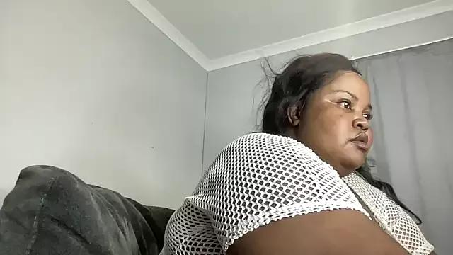 Freechat MissLola27 on StripChat