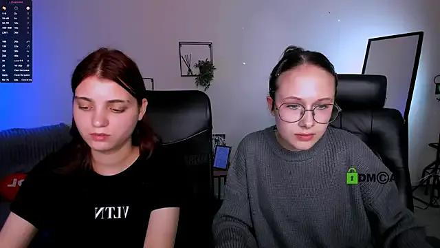mona_cloud — kiss