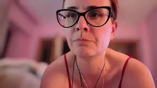 Freechat NataKitten on StripChat