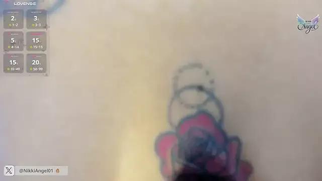 Nikki_Angel_ on StripChat 