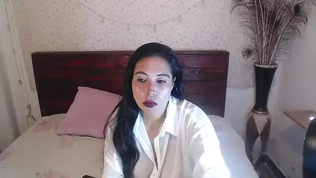 NikkieMilky on StripChat