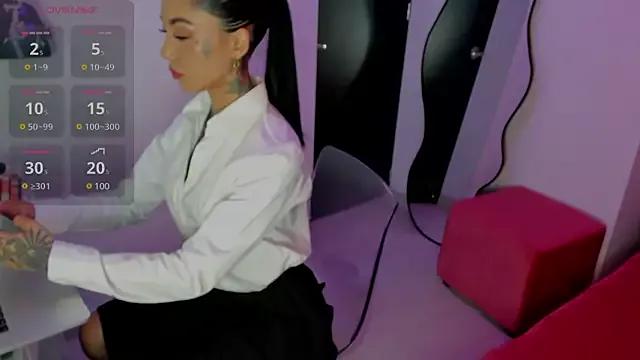 NinaVall on StripChat 