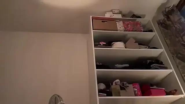 NIQUE_TARAXX — plug queue