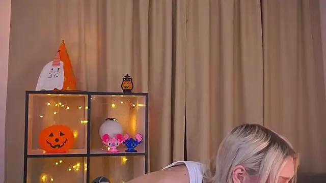 RiriKiss — Lower and lower my pantie