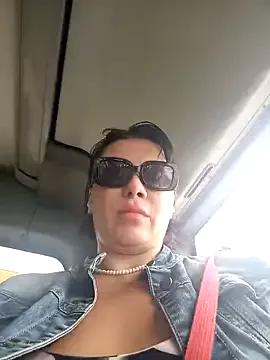 ROXOLANAA_SEXY on StripChat 