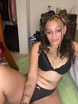 sapphirestorm8 on StripChat 