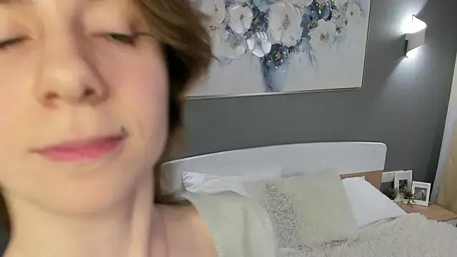 shyina_meow — Naked dance with a towel take off pantie