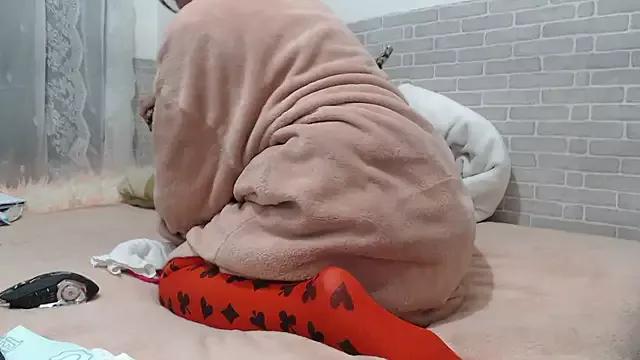 Freechat sweet_luana on StripChat