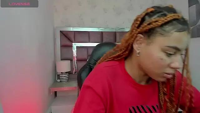 tamararose1 on StripChat 