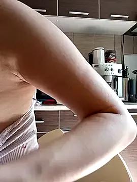 Freechat Tasty_Shape on StripChat