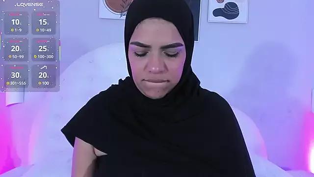 StripChat Umarani_ is Freechat Umarani_ — NAKED + TWERK IN BED :fire: