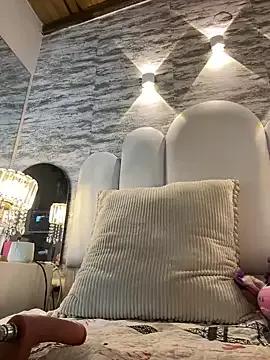 Yassy_vazquez on StripChat 