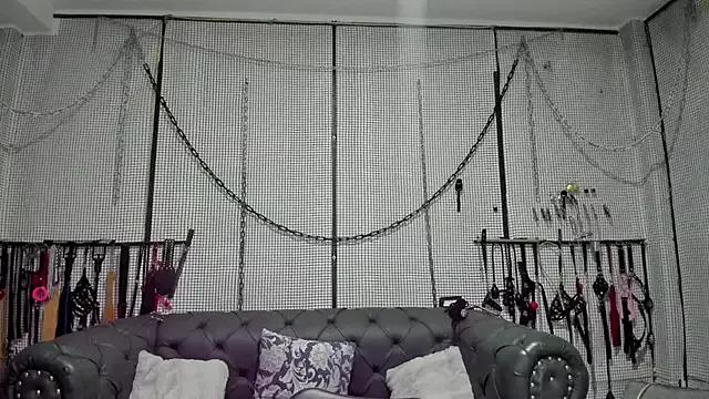 yey_bdsm on StripChat 