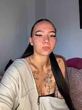 YoungZoexx — Light Slap on Boobs 