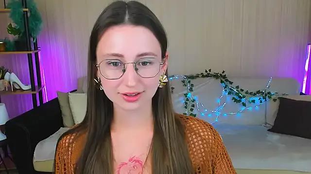 YourLovellyStory — Freechat on StripChat