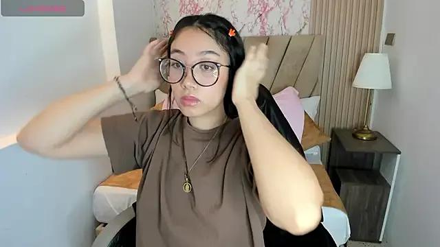 Freechat Yuna__Min on StripChat