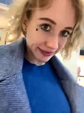 Zx001Li — Show tits